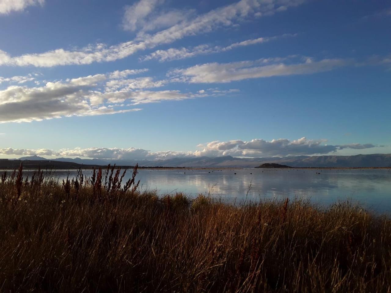 Hostel Aves Del Lago El Calafate Exterior foto