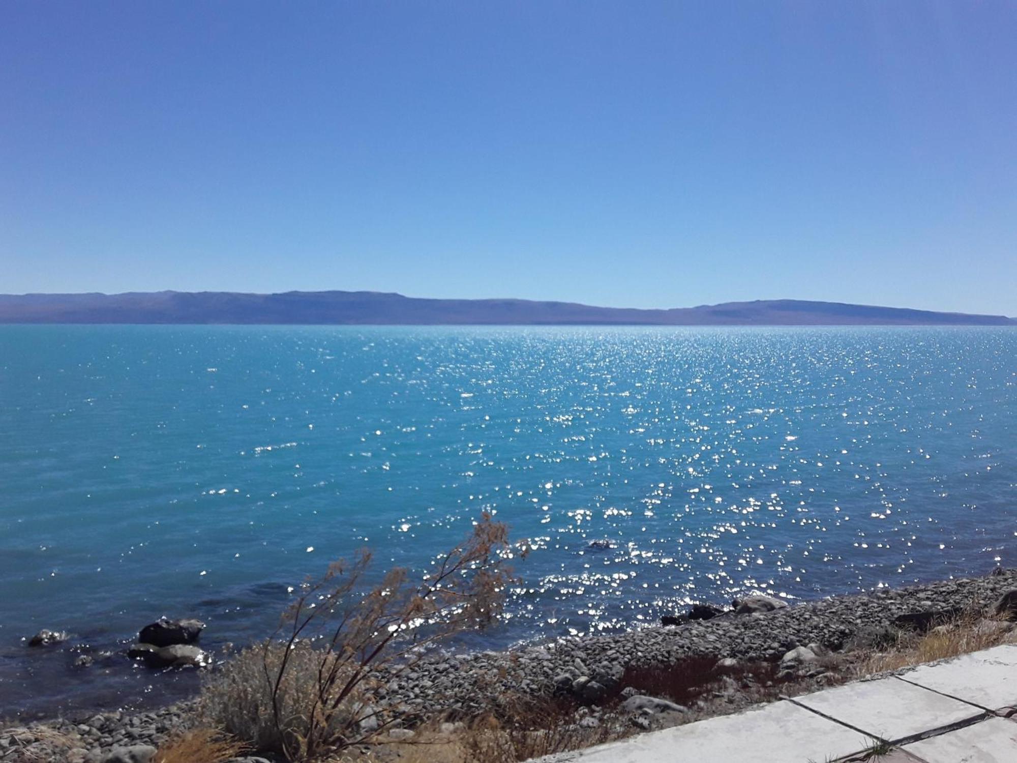 Hostel Aves Del Lago El Calafate Exterior foto