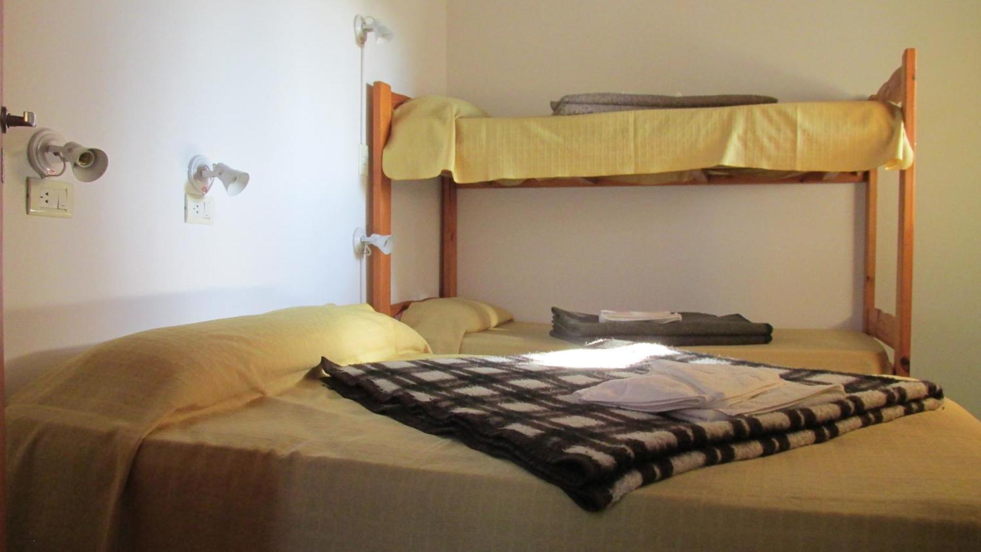 Hostel Aves Del Lago El Calafate Exterior foto